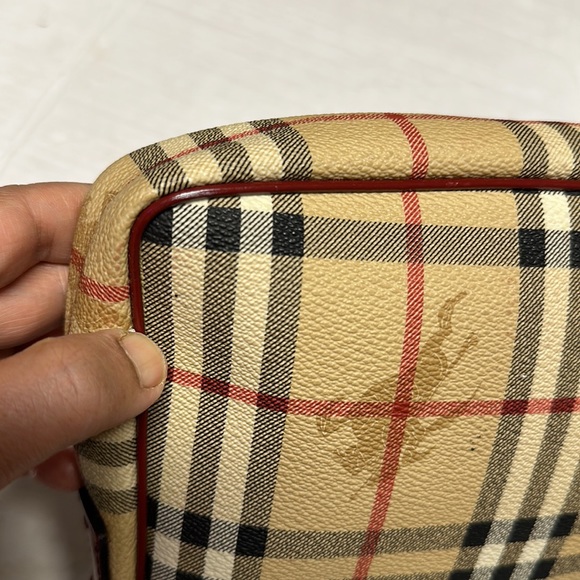 Burberry bag - Picture 9 of 13